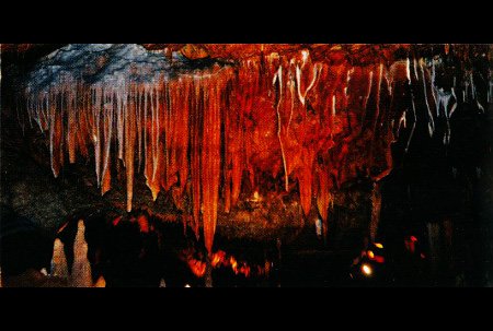 Kapsia Höhlen