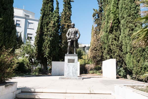 Athen Harry Truman Statue