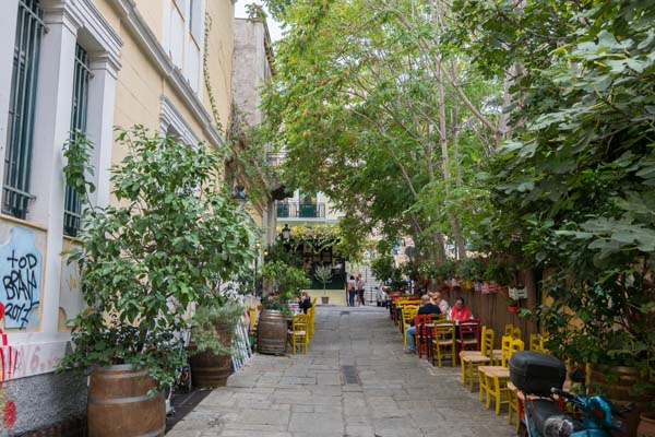 Athen Plaka Taverne Treppe