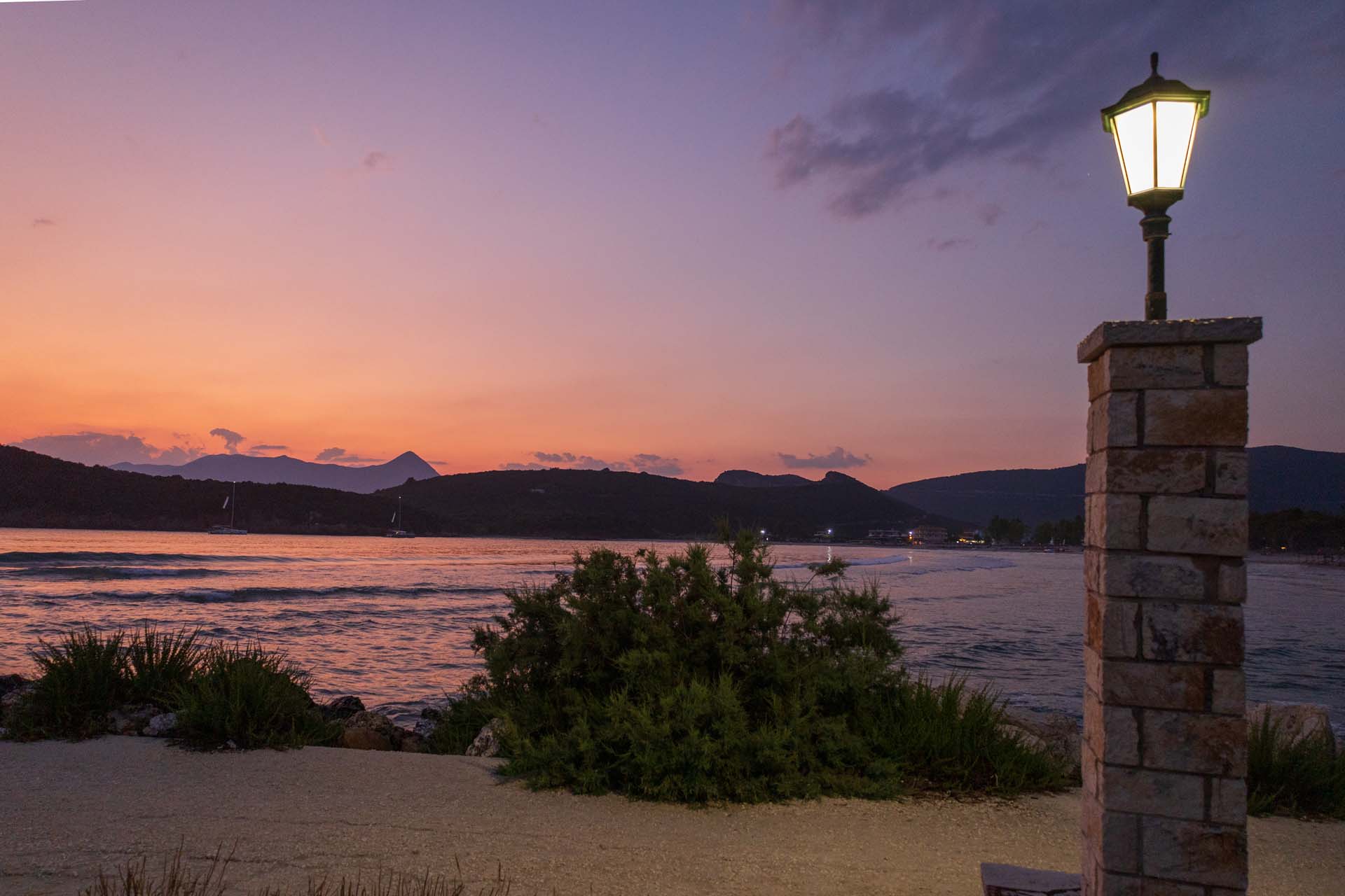 Ammoudia am Abend