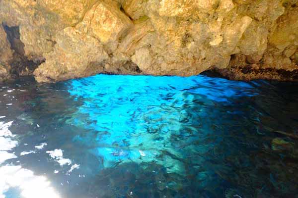 Paleokastritsa Blue-Eye-Grotte