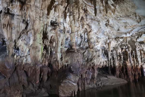 Aggitis Cave Stalagmiten